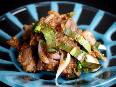 ナムトックヌア（น้ำตกเนื้อ）